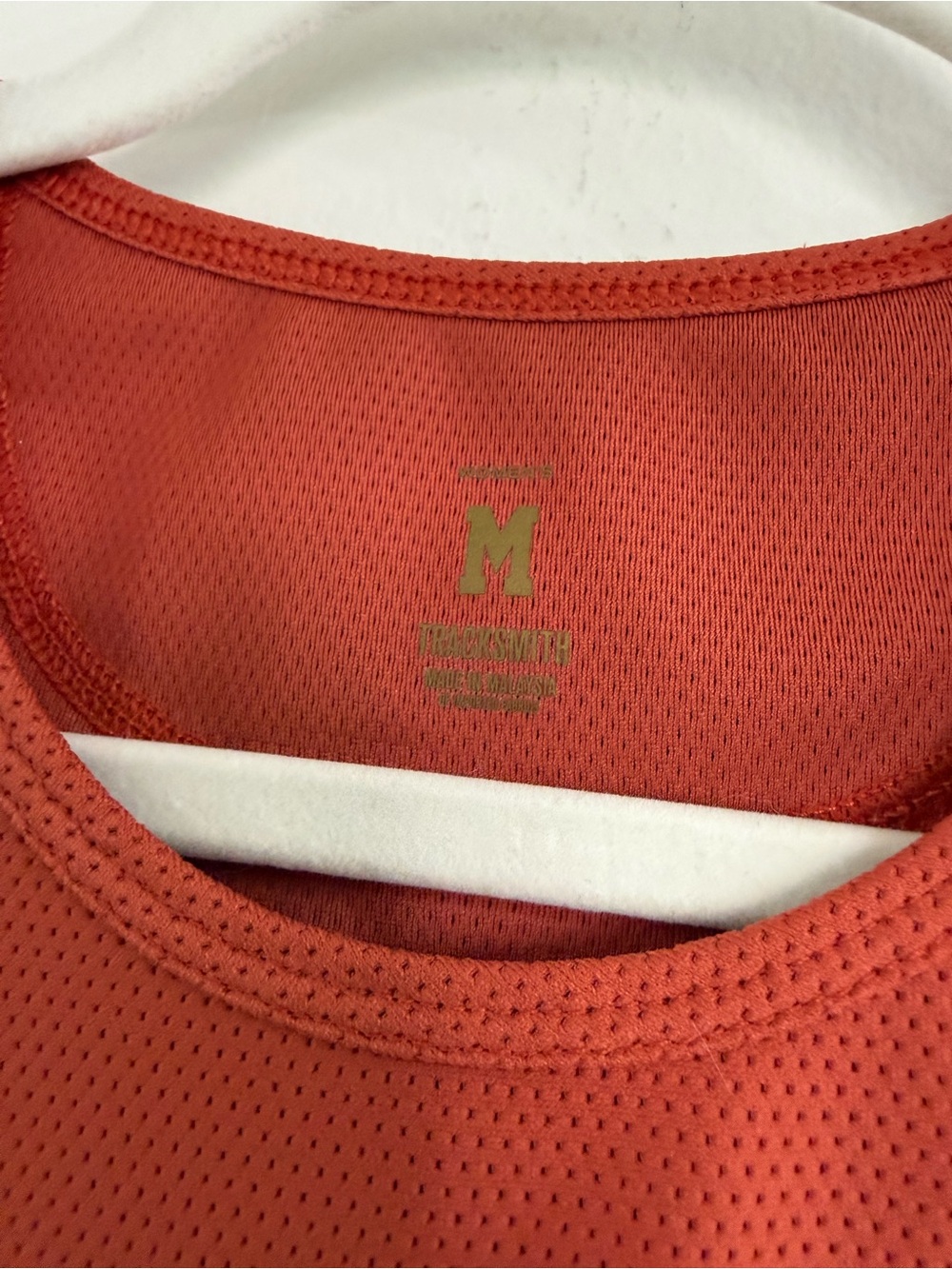 RARE Tracksmith 2024 NYC Marathon Singlet * Medium - Picture 4 of 4